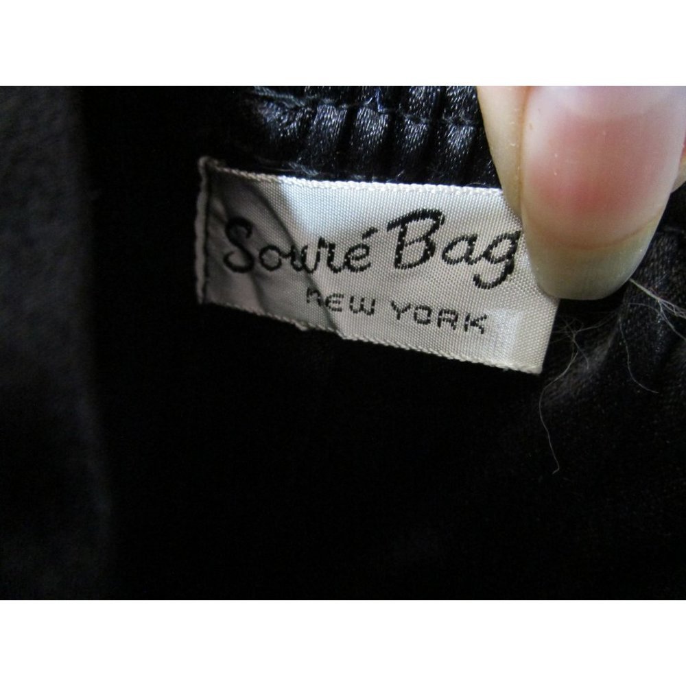 Vintage Soure Bag Beaded Velvet Framed Handbag. Jet Black Beads in a floral patt - Picture 5 of 16